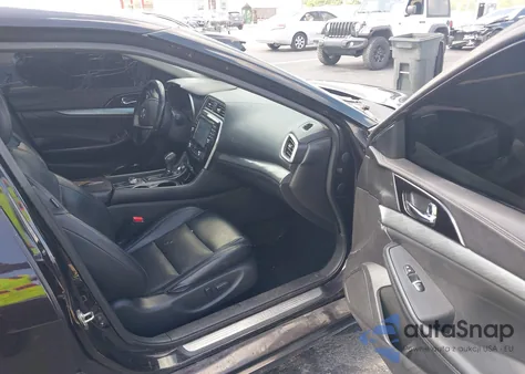 2017 Nissan Maxima 3.5 Platinum/3.5 S/3.5 Sl/3.5 Sr/3.5 Sv z USA, uszkodzony, nr VIN 1N4AA6AP6HC378680